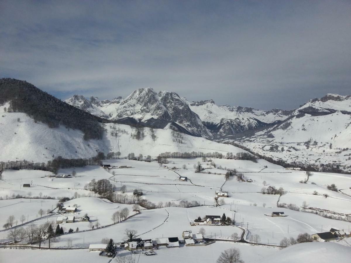 Gite De Montagne Du Plateau De Lhers- Accueil Randonneurs Accous Eksteriør bilde